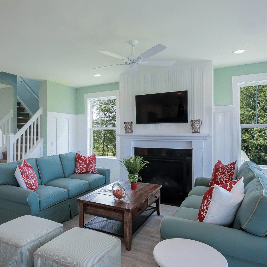 Mississippi Living Room After FHA Streamline Refinance by Wendy Thompson Lending Team.